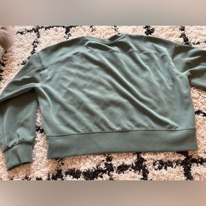 Lululemon softstreme crewneck